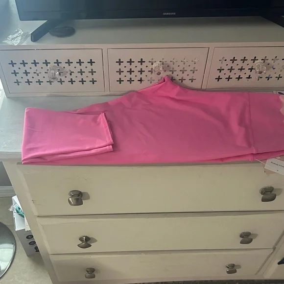 Pink Scalloped Waist Capri Leggings NWT by Joy Lab - Picture 5 of 7